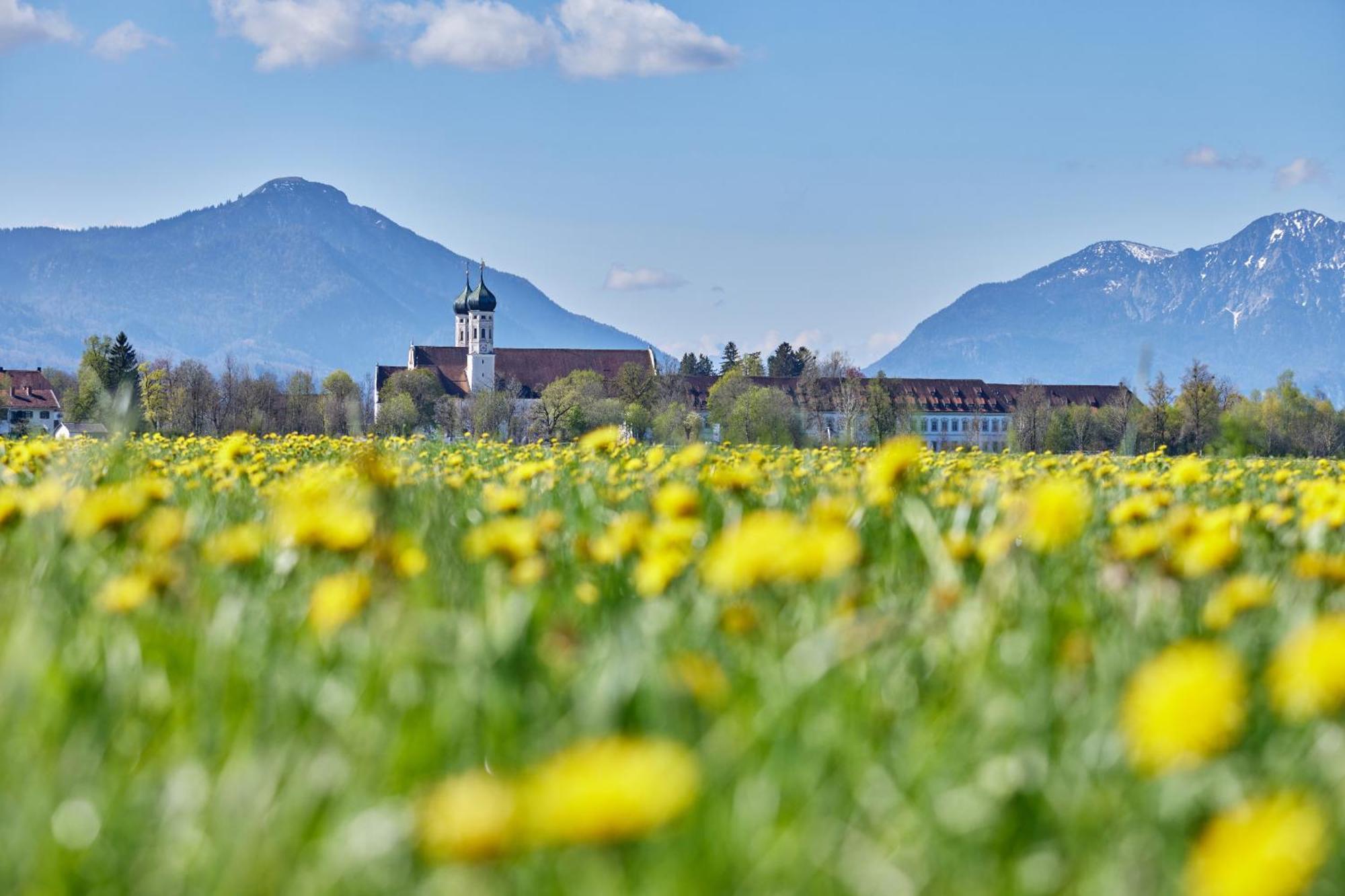Zentrum Fuer Umwelt Und Kultur - Gaestehaus Und Jugendbildungseinrichtung Im Maierhof Benediktbeuern Luaran gambar